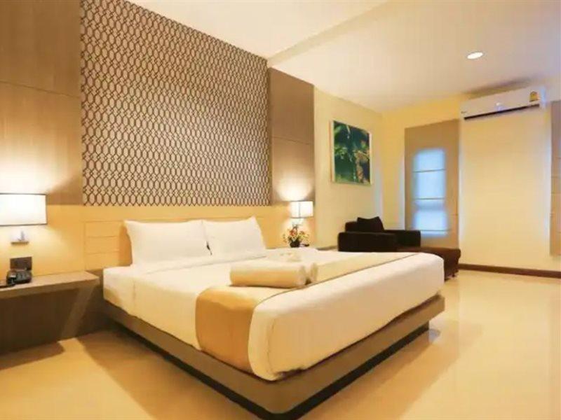 Ibiz Boutique Hotel Nakhon Si Thammarat Buitenkant foto