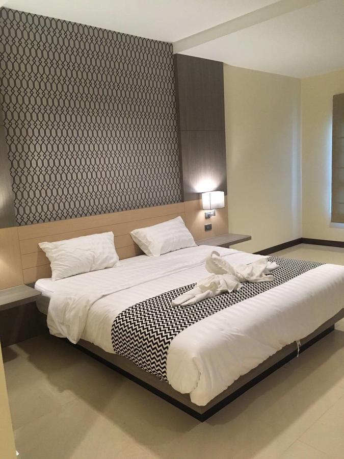 Ibiz Boutique Hotel Nakhon Si Thammarat Buitenkant foto
